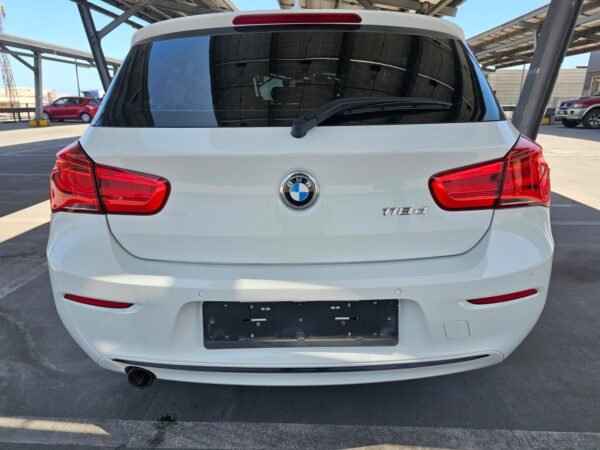 BMW 118D - Imagen 11