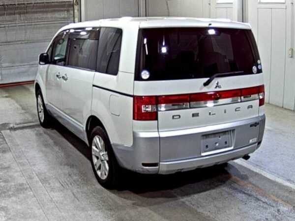 MITSUBISHI DELICA CHAMONIX - Imagen 3