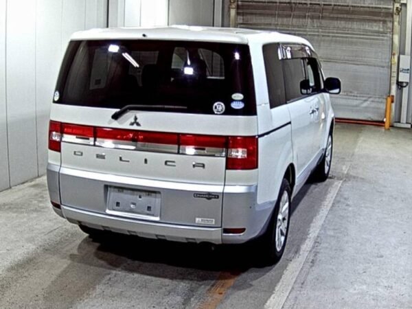 MITSUBISHI DELICA CHAMONIX - Imagen 5