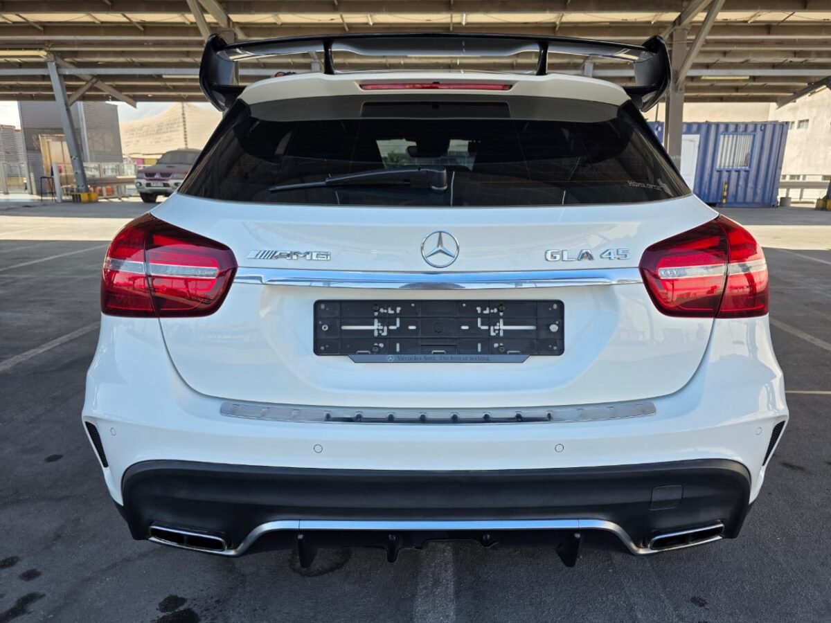 MERCEDES BENZ GLA45 AMG - Imagen 5
