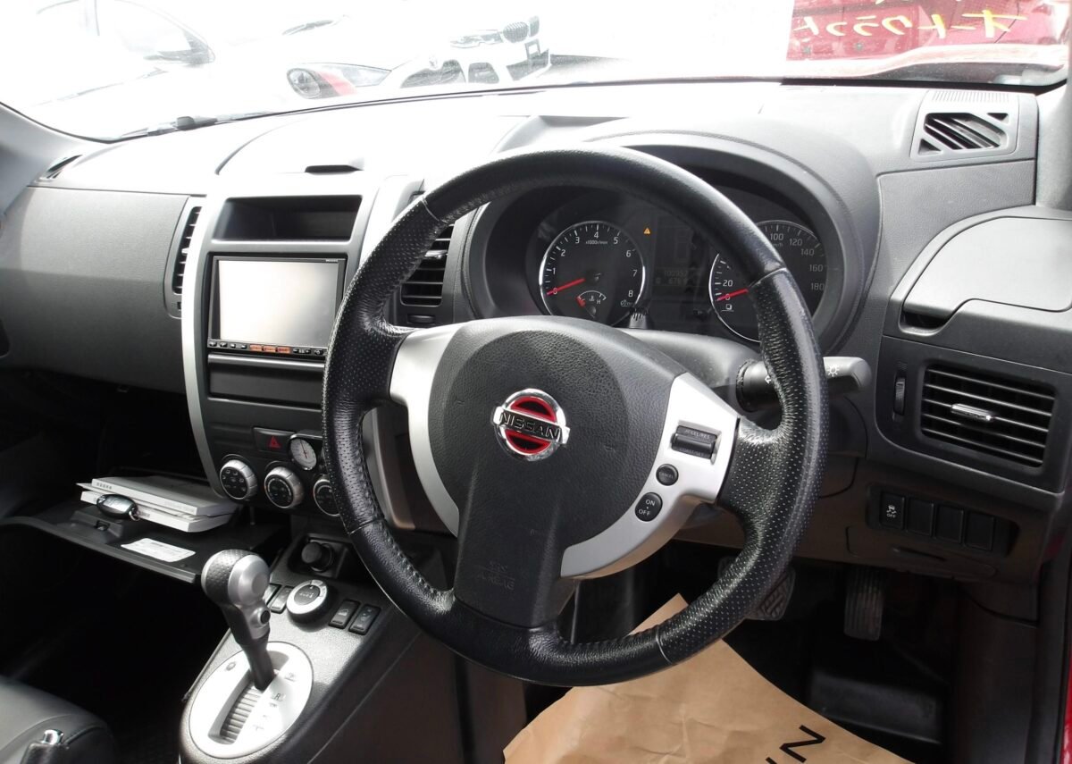 NISSAN XTRAIL - Imagen 11