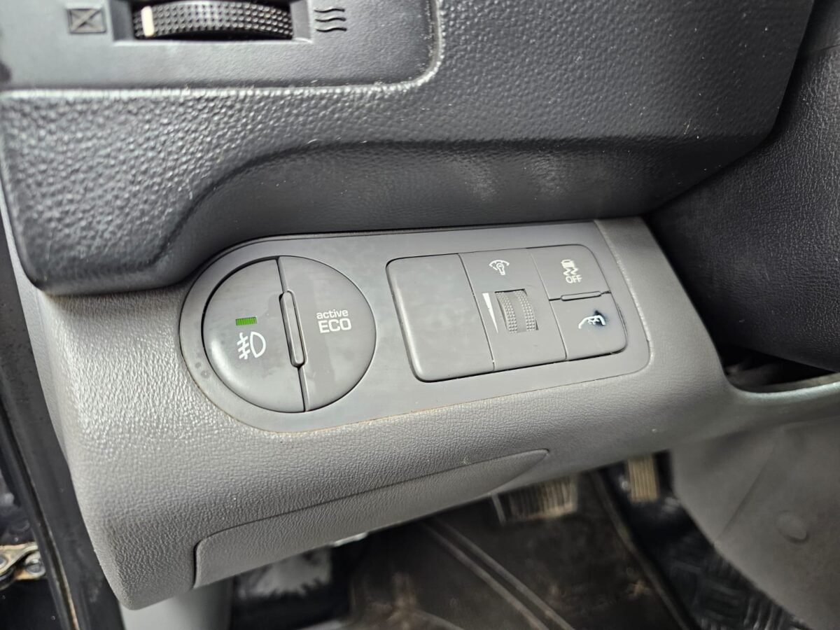 HYUNDAI STAREX 4X4 - Imagen 13
