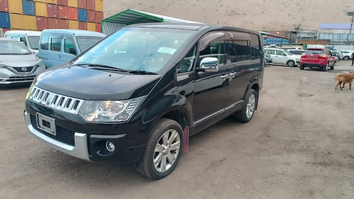 MITSUBISHI DELICA - Imagen 14