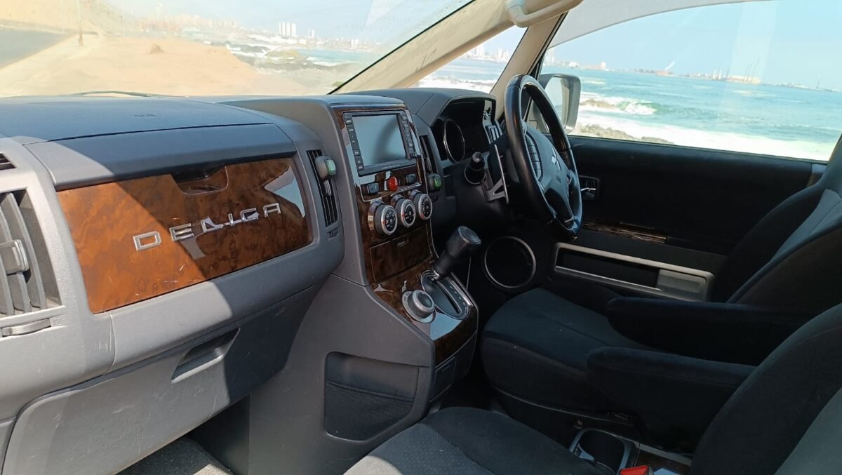 MITSUBISHI DELICA - Imagen 11