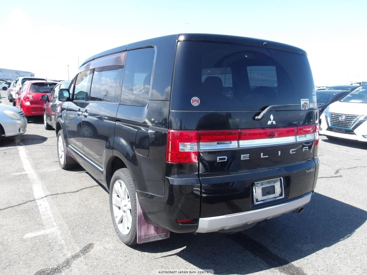 MITSUBISHI DELICA - Imagen 17