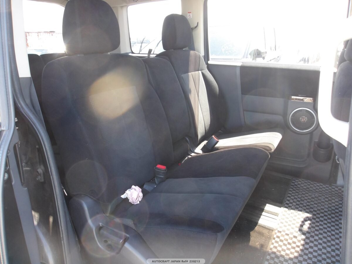 MITSUBISHI DELICA - Imagen 22