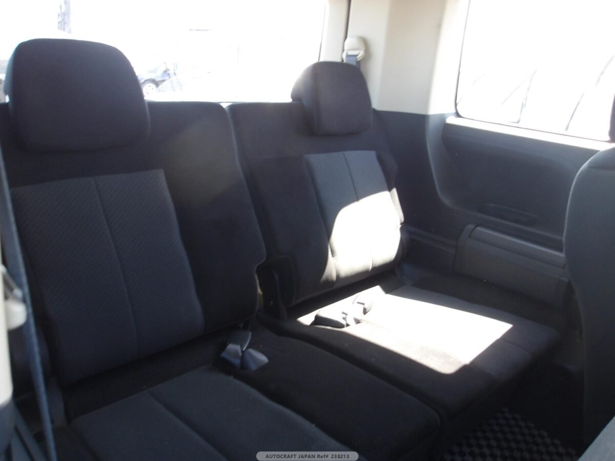 MITSUBISHI DELICA - Imagen 23