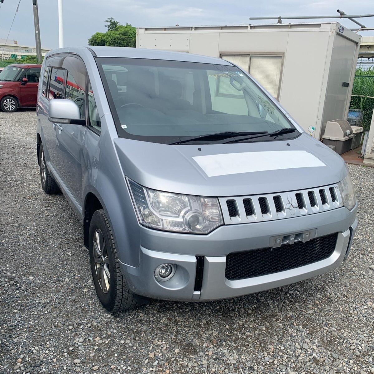 MITSUBISHI DELICA