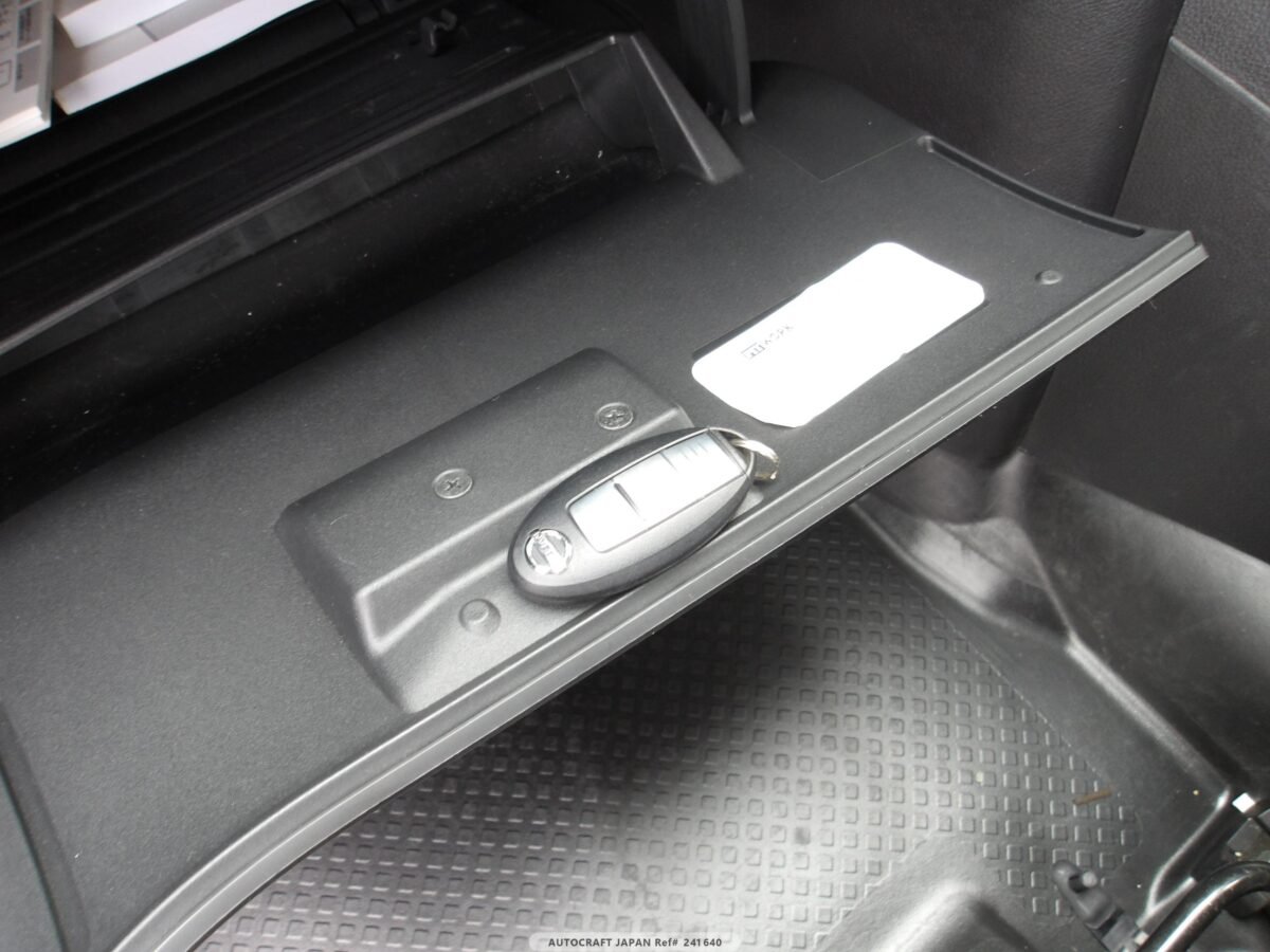 NISSAN XTRAIL - Imagen 11