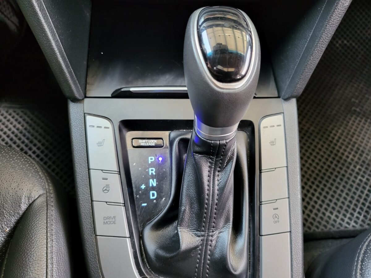HYUNDAI AVANTE - Imagen 25