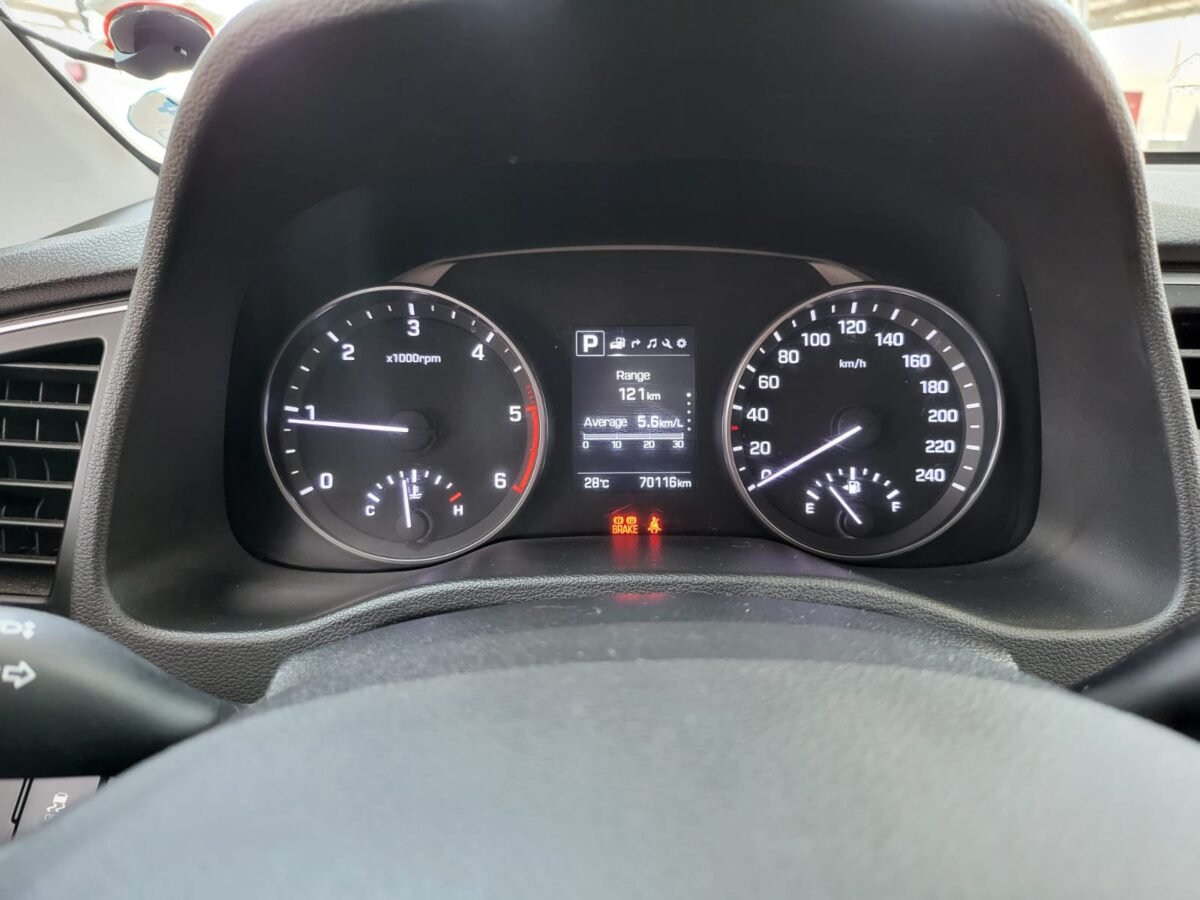 HYUNDAI AVANTE - Imagen 28