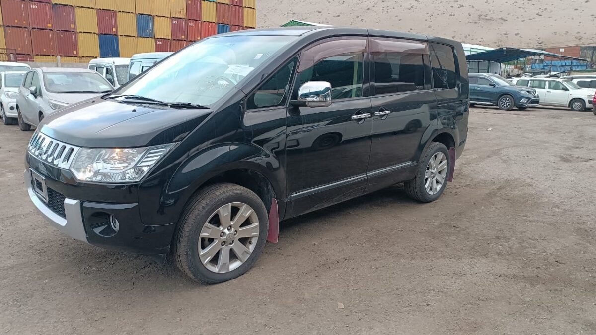MITSUBISHI DELICA - Imagen 27