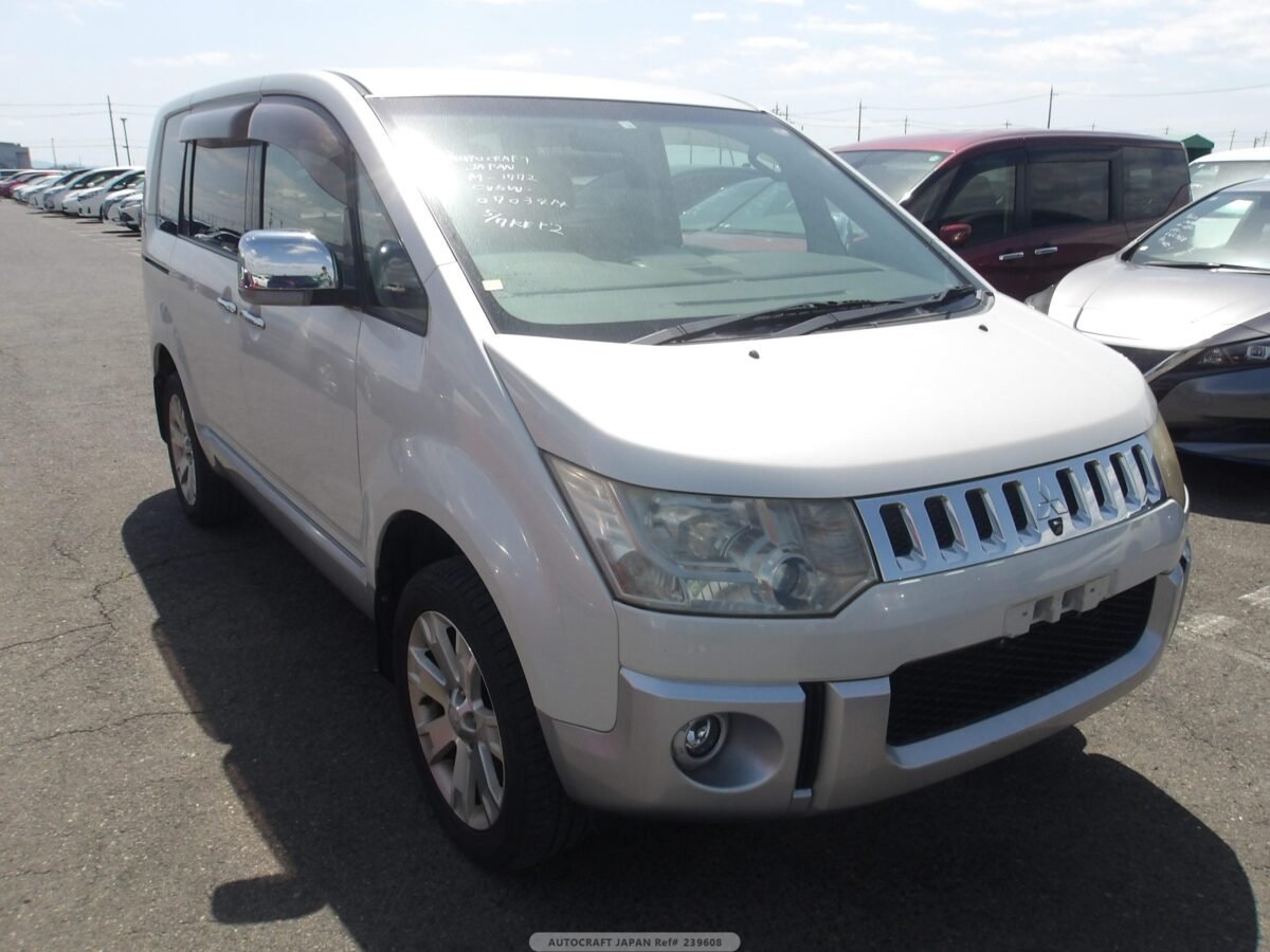 MITSUBISHI DELICA - Imagen 2