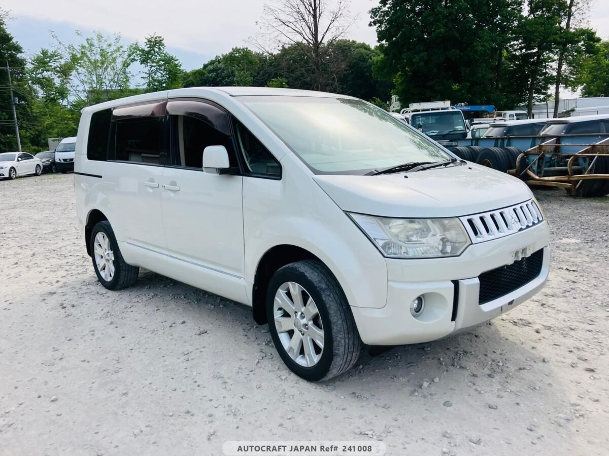 MITSUBISHI DELICA - Imagen 15