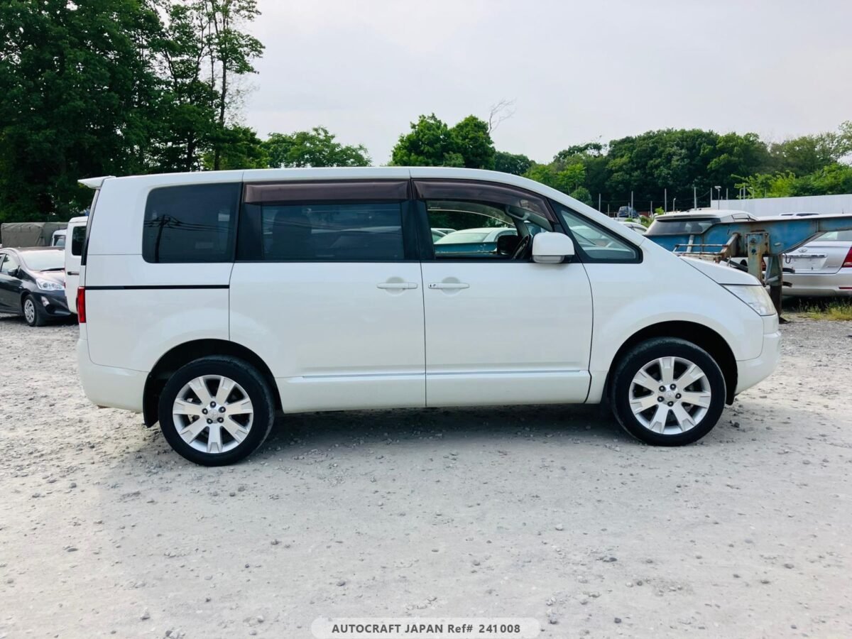 MITSUBISHI DELICA - Imagen 17