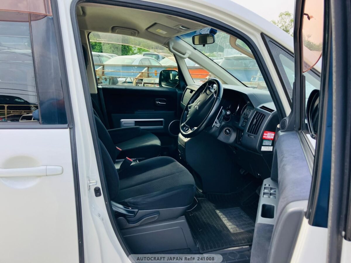 MITSUBISHI DELICA - Imagen 18