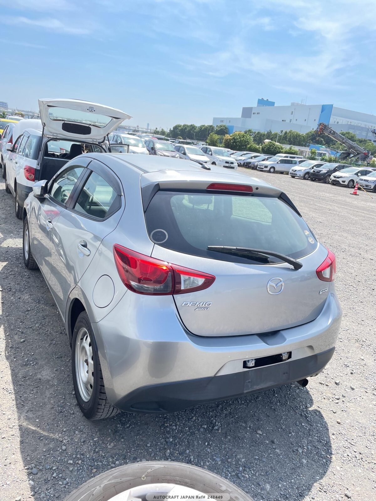 MAZDA DEMIO - Imagen 15