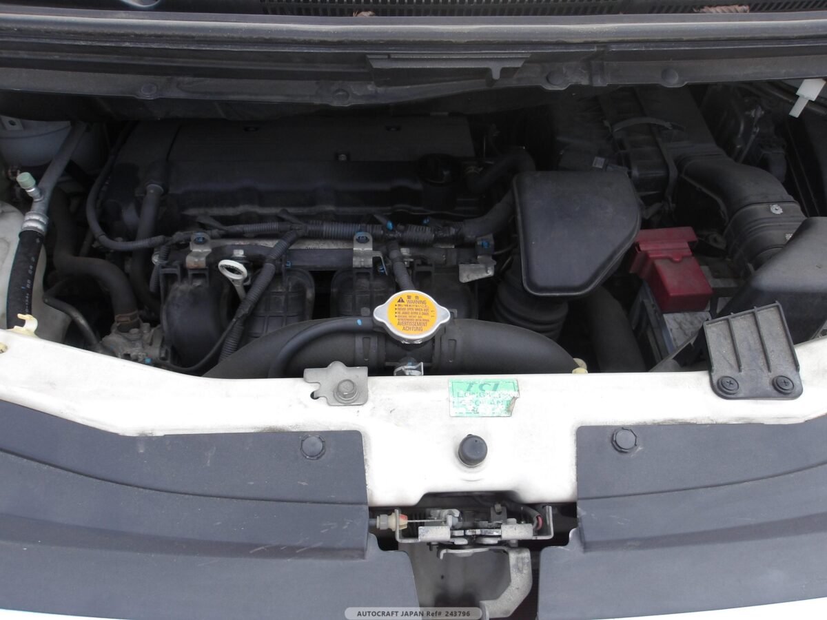 MITSUBISHI DELICA - Imagen 9