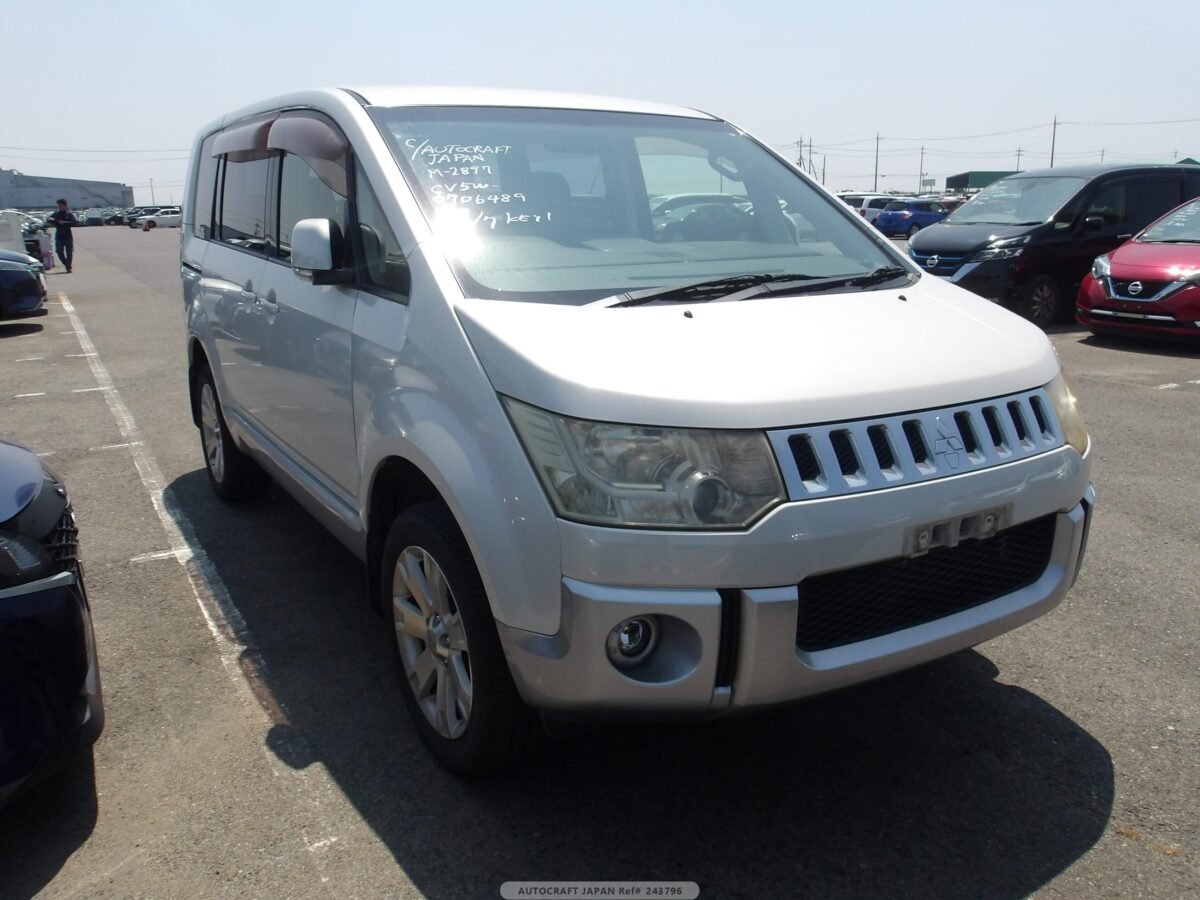 MITSUBISHI DELICA - Imagen 11