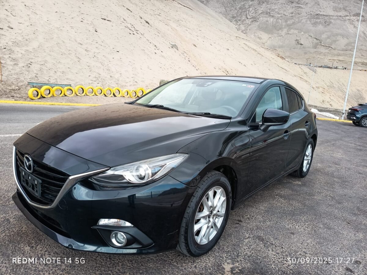 MAZDA AXELA 4WD - Imagen 13