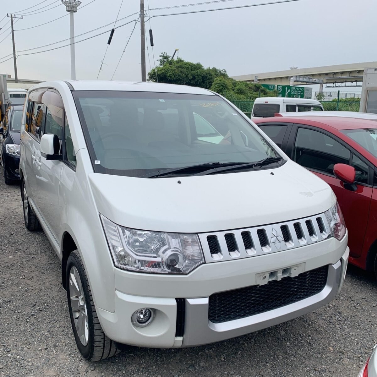 MITSUBISHI DELICA