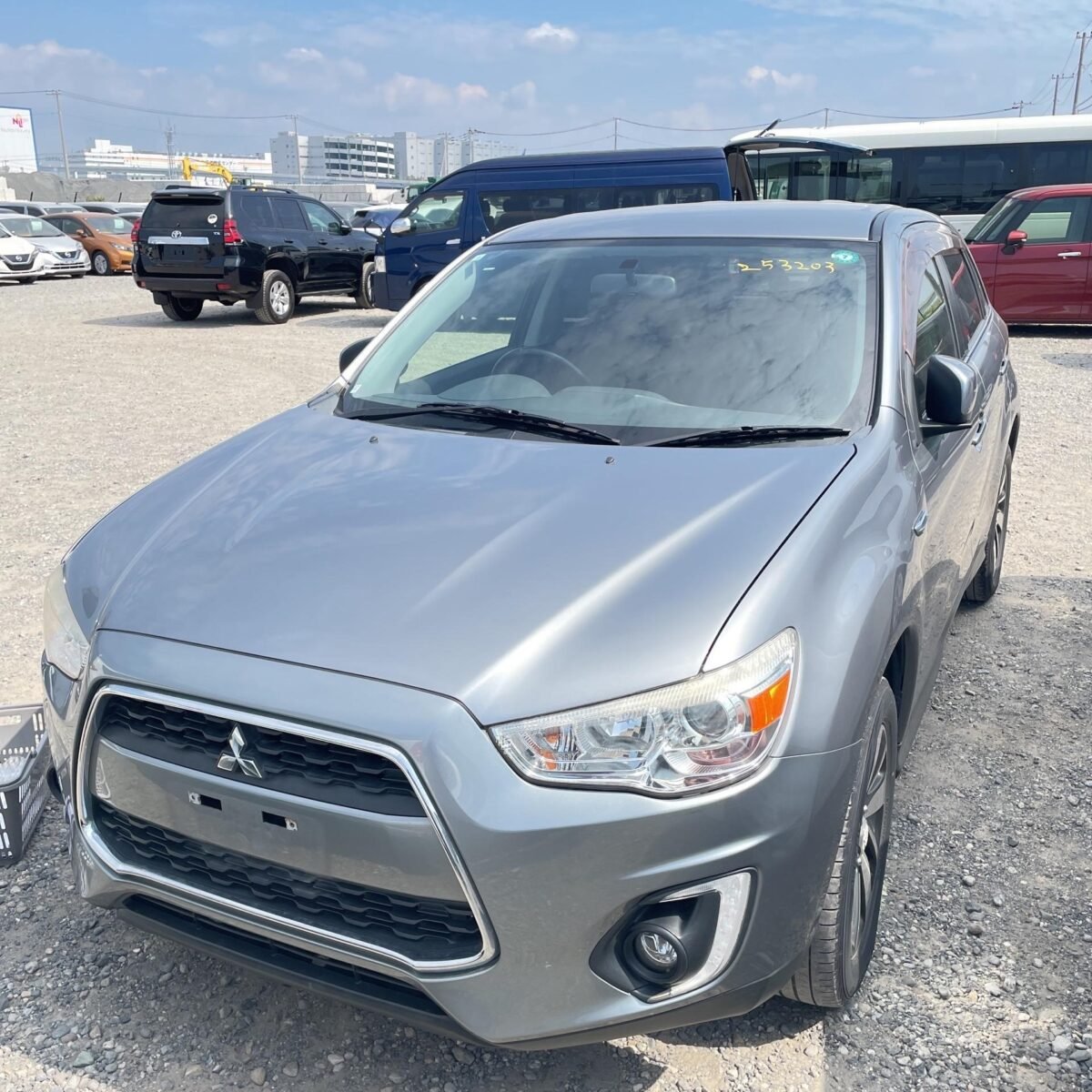 MITSUBISHI RVR