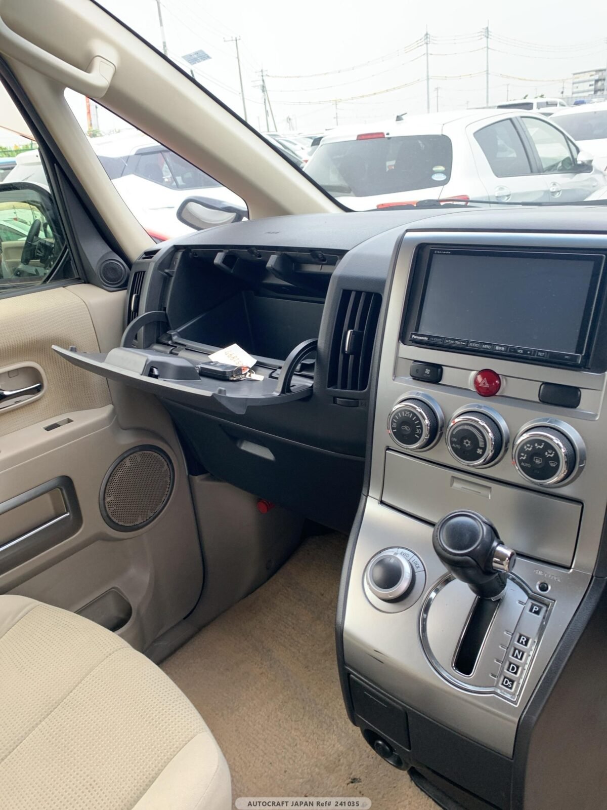 MITSUBISHI DELICA - Imagen 5