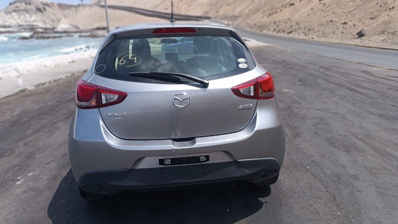 MAZDA DEMIO - Imagen 8