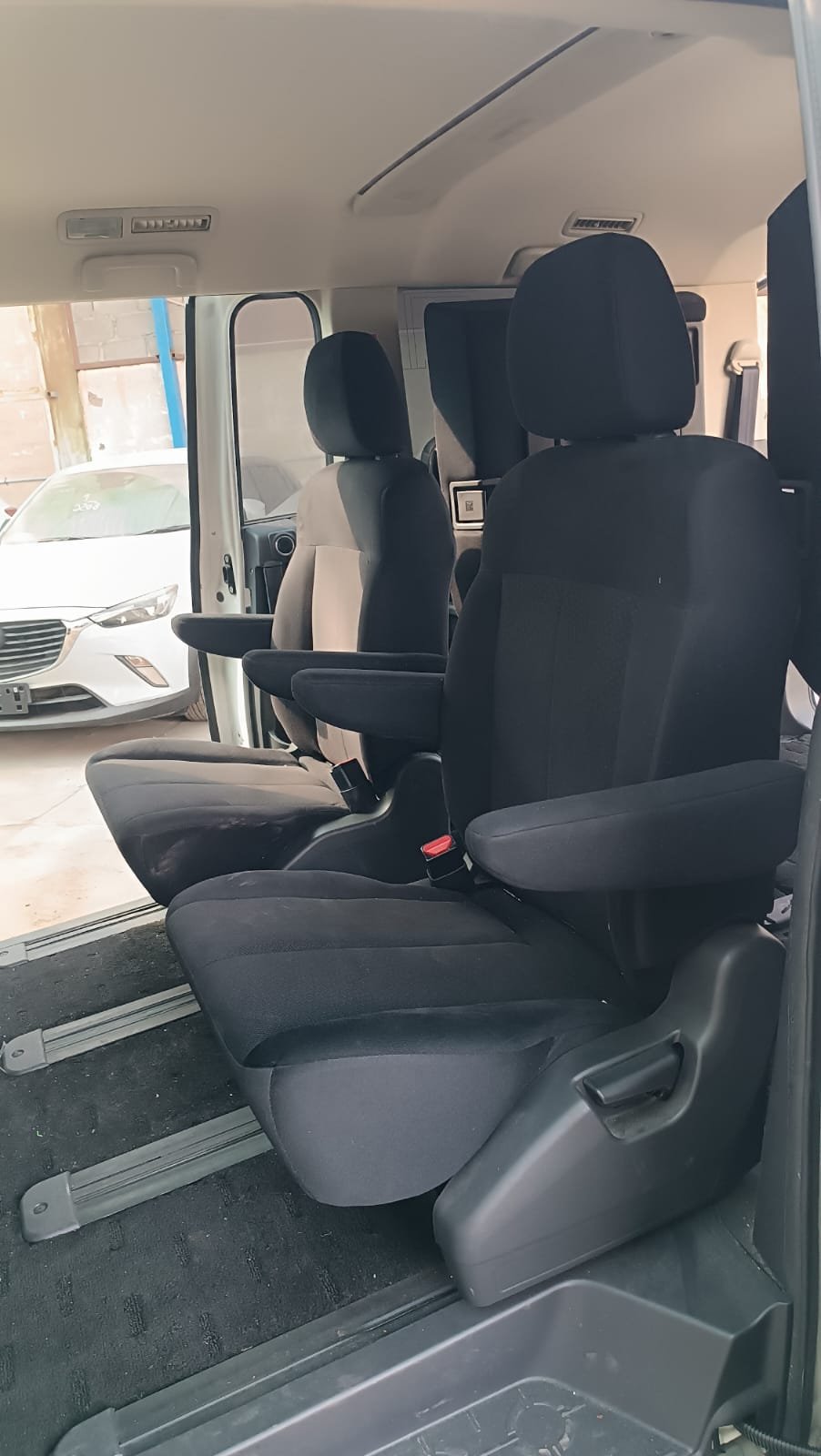 MITSUBISHI DELICA - Imagen 17