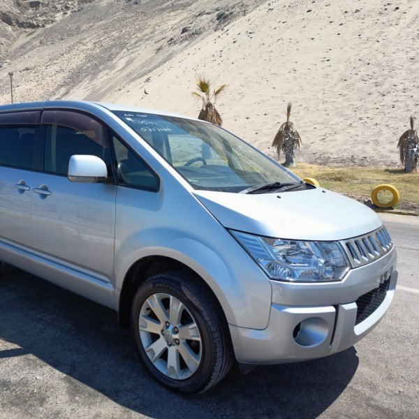 MITSUBISHI DELICA