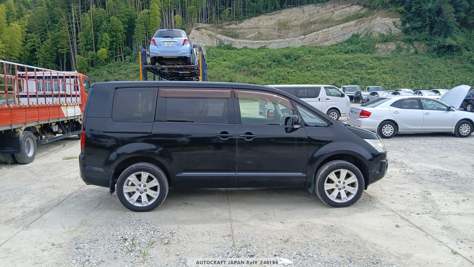 MITSUBISHI DELICA - Imagen 6