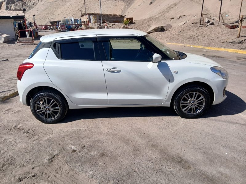 SUZUKI SWIFT - Imagen 9