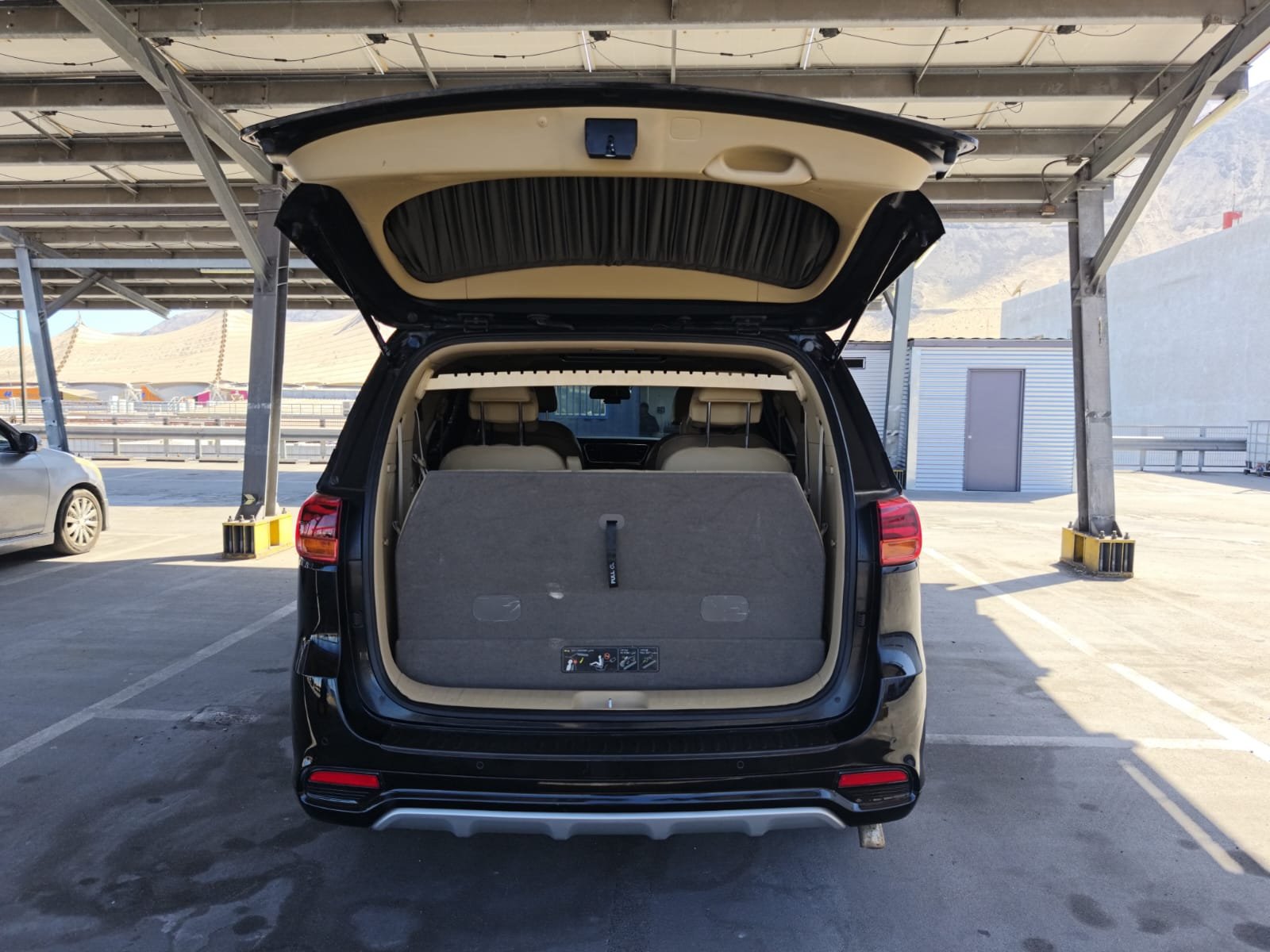 KIA CARNIVAL LIMUSINE - Imagen 5