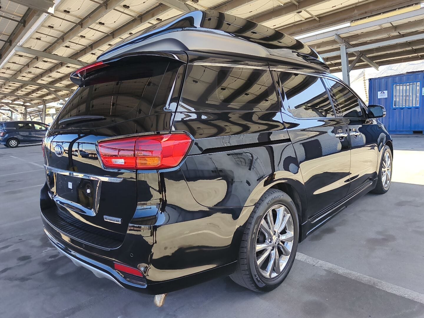 KIA CARNIVAL LIMUSINE - Imagen 13