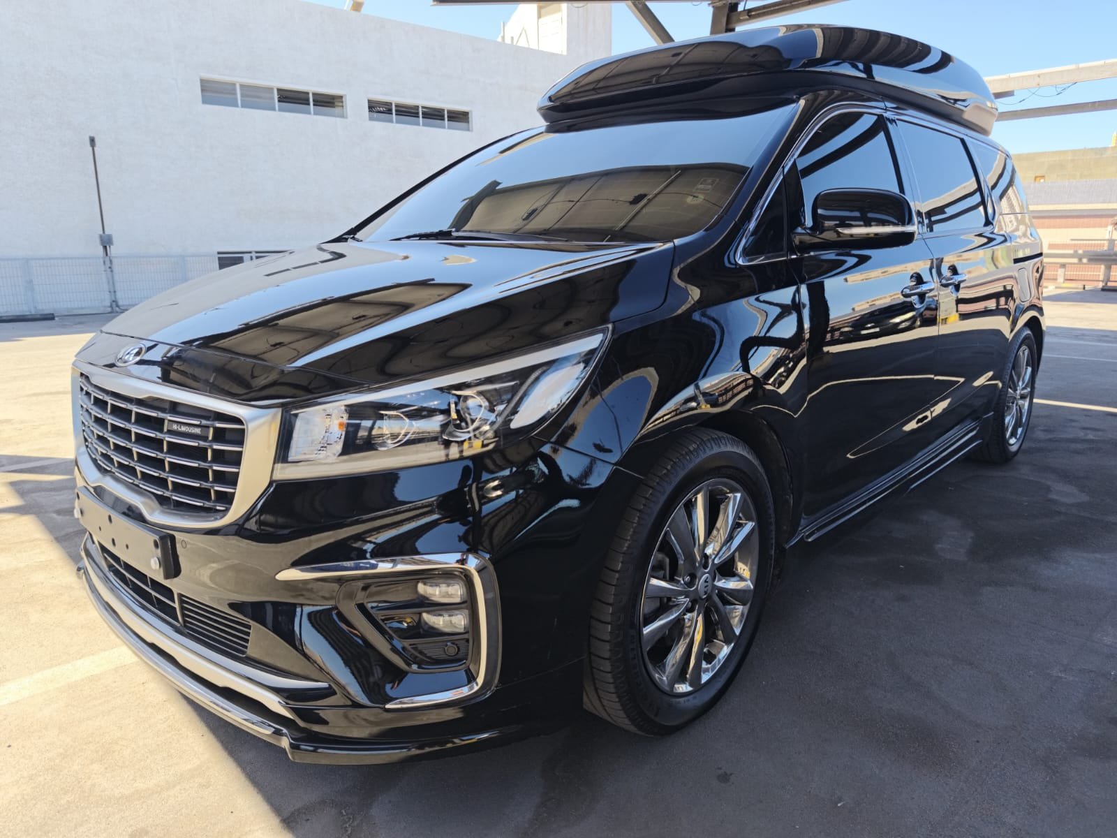 KIA CARNIVAL LIMUSINE - Imagen 20