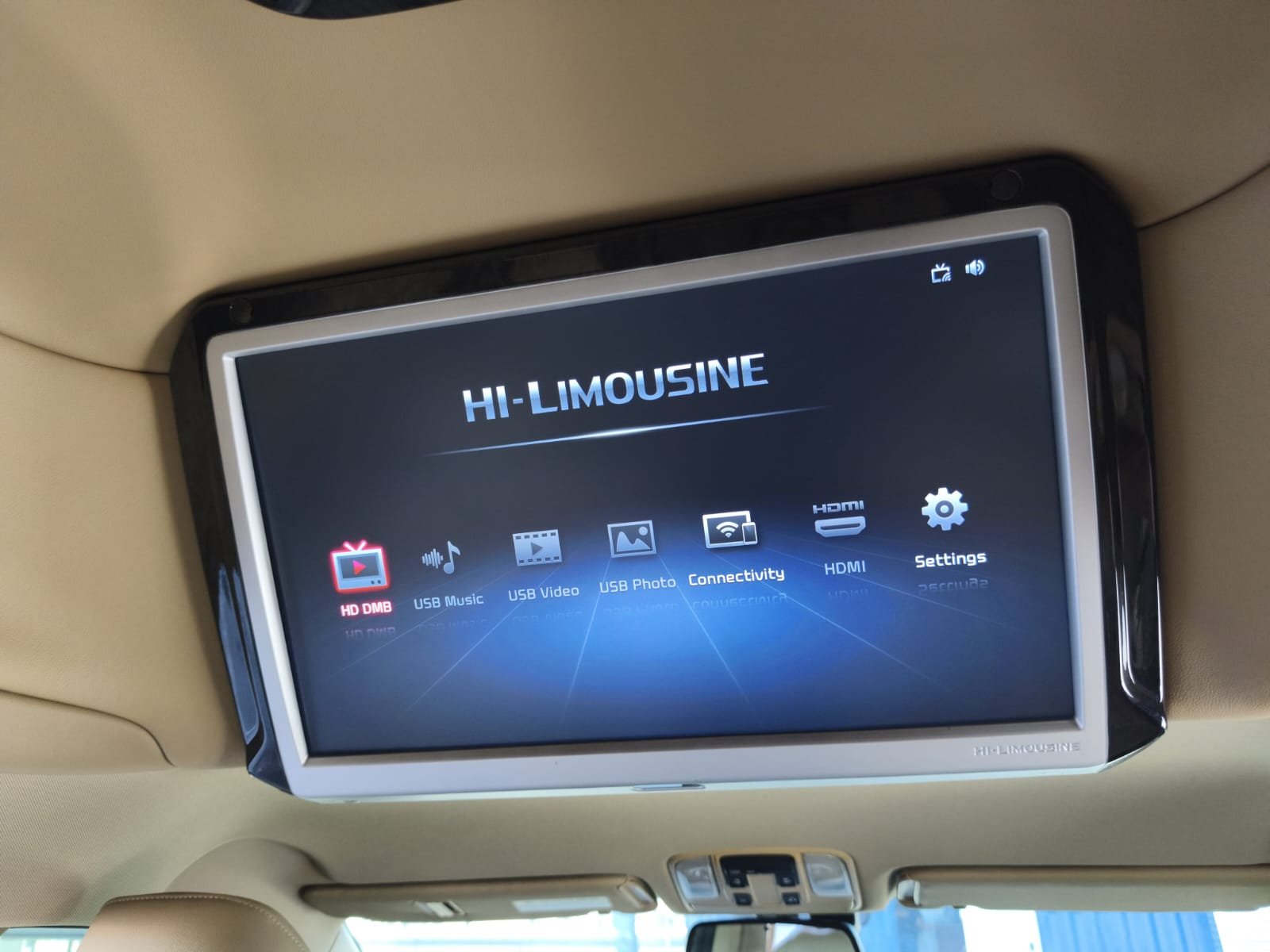 KIA CARNIVAL LIMUSINE - Imagen 23