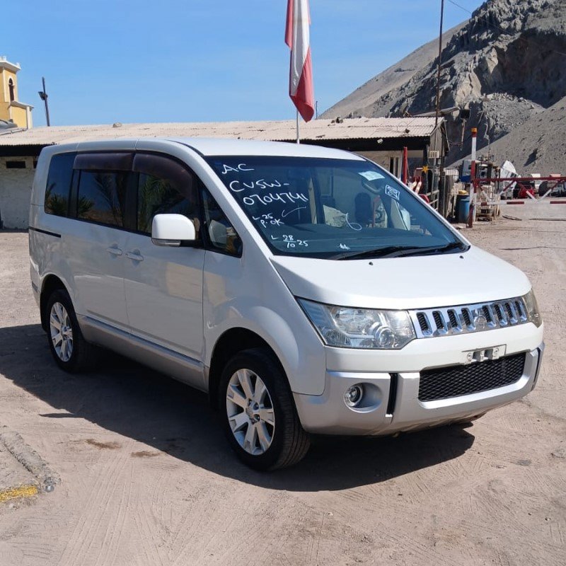 MITSUBISHI DELICA
