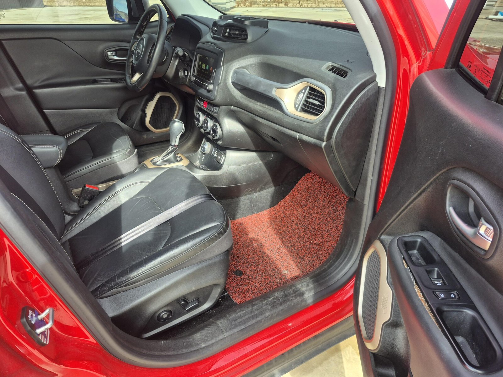 JEEP RENEGADE - Imagen 6