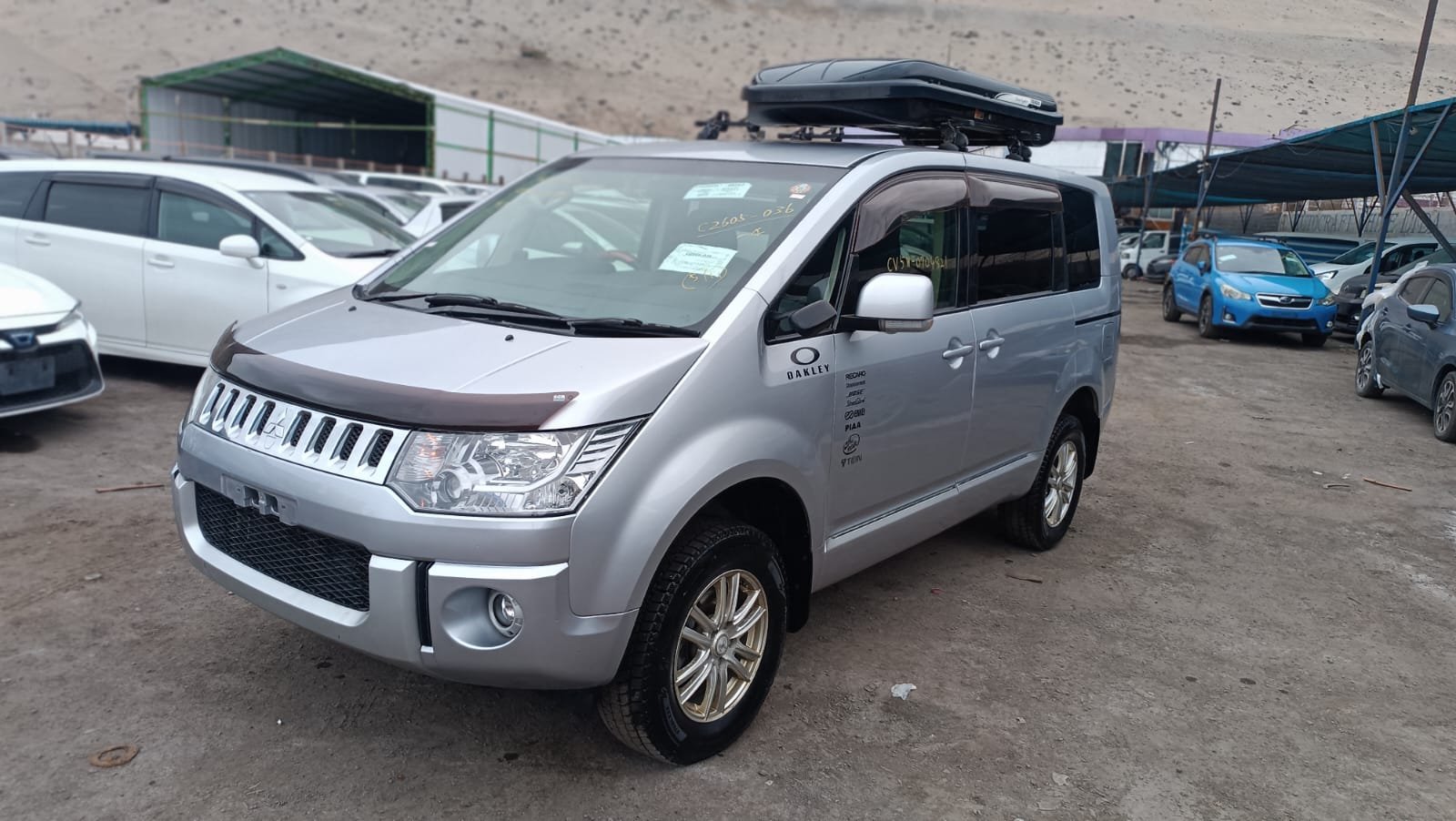 MITSUBISHI DELICA - Imagen 4