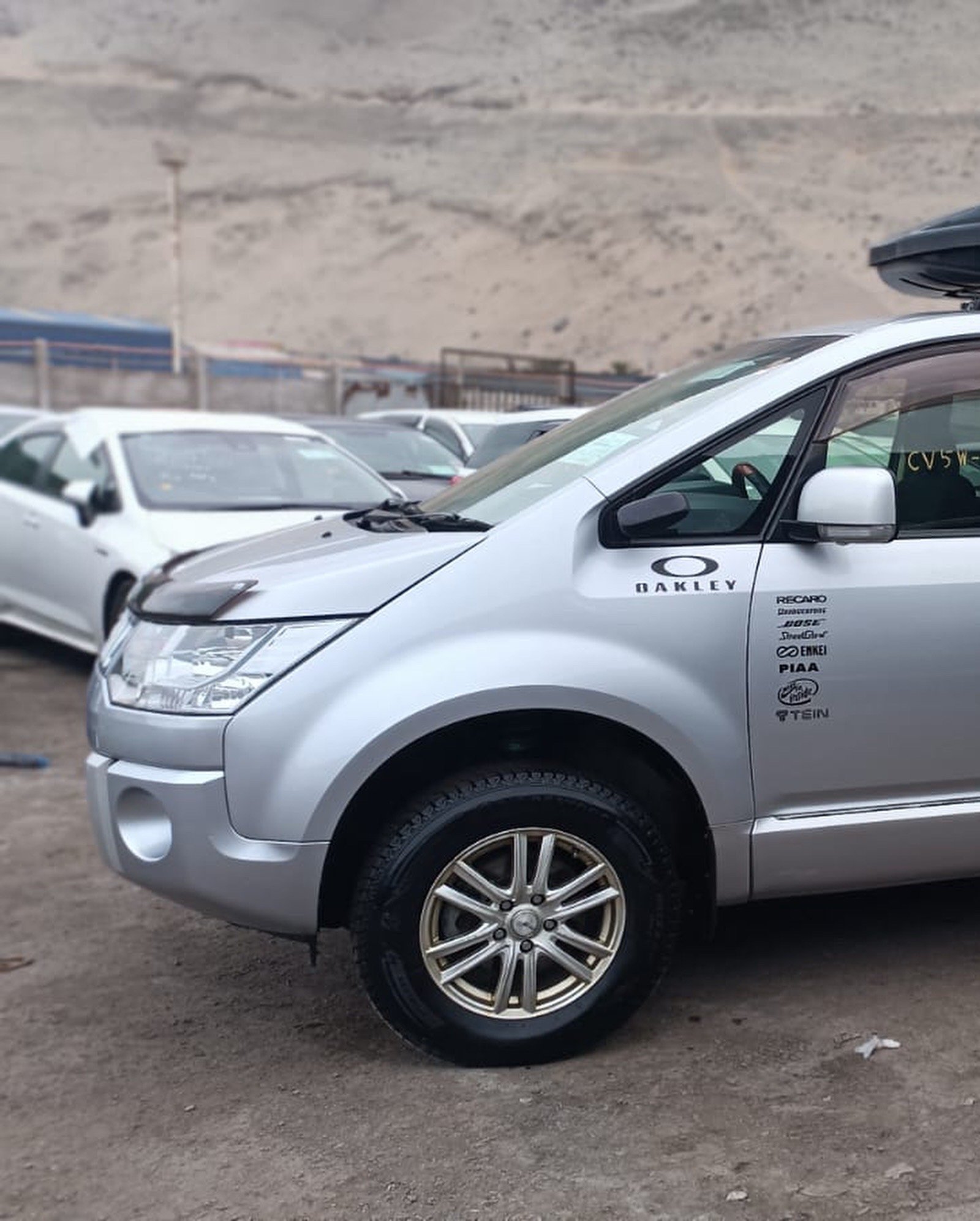 MITSUBISHI DELICA - Imagen 12