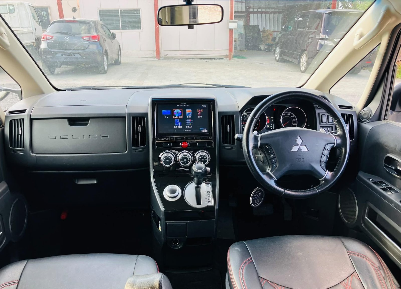 MITSUBISHI DELICA - Imagen 12