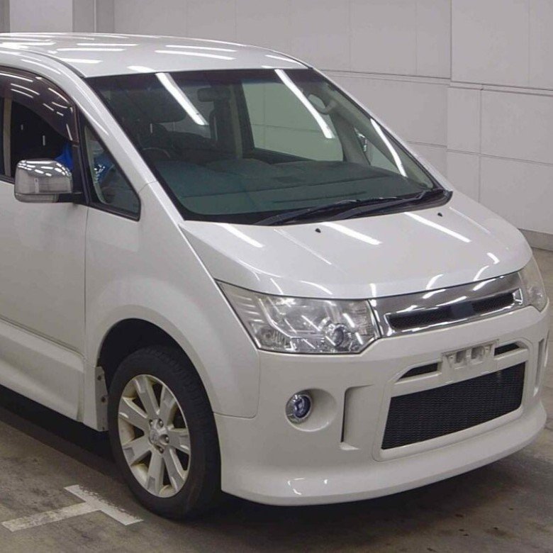 MITSUBISHI DELICA