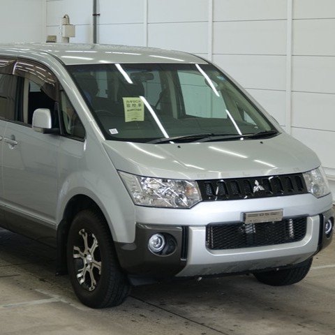MITSUBISHI DELICA