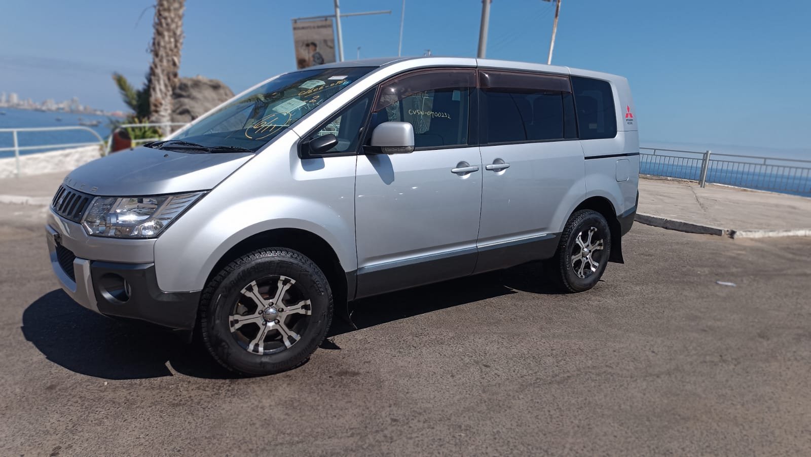 MITSUBISHI DELICA - Imagen 10