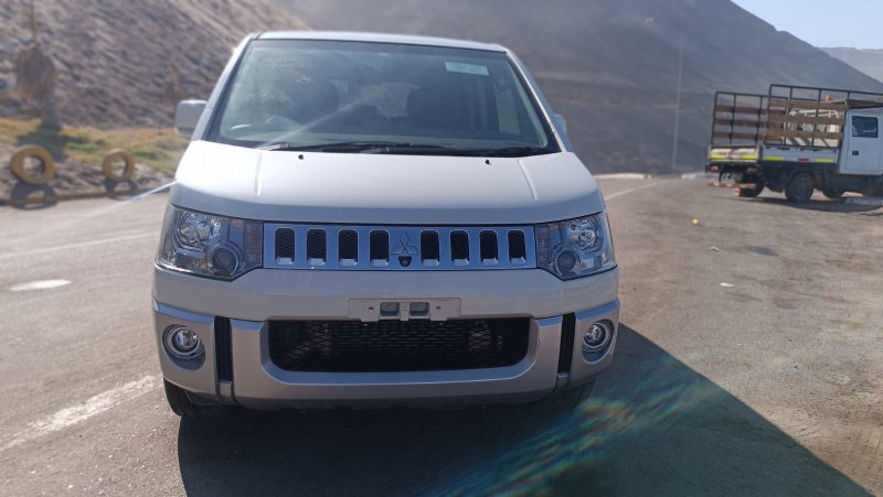MITSUBISHI DELICA - Imagen 2