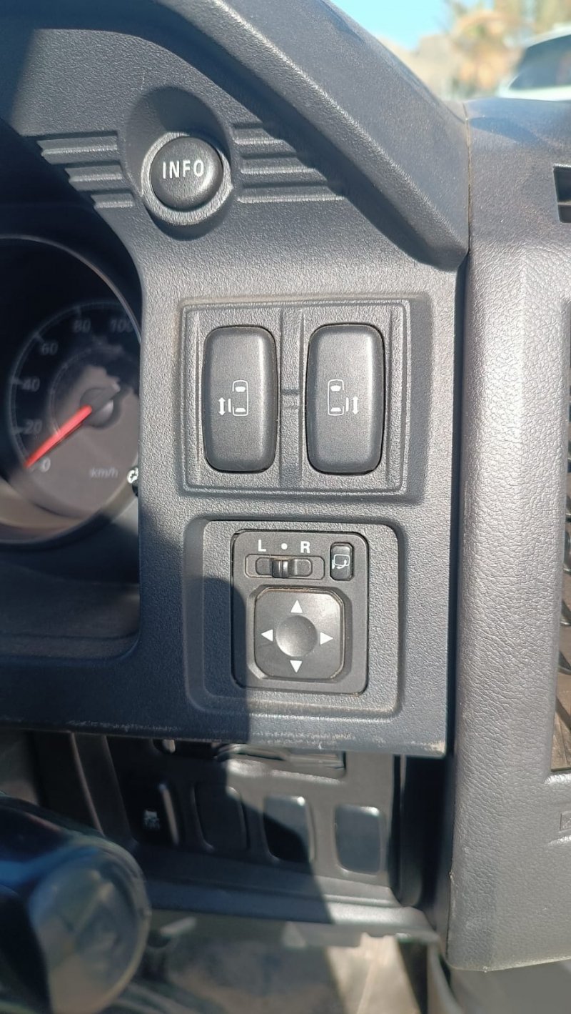 MITSUBISHI DELICA - Imagen 10