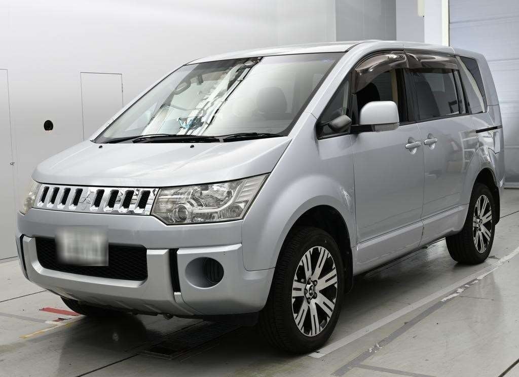 MITSUBISHI DELICA - Imagen 2