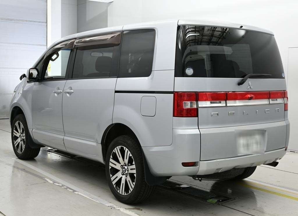 MITSUBISHI DELICA - Imagen 4
