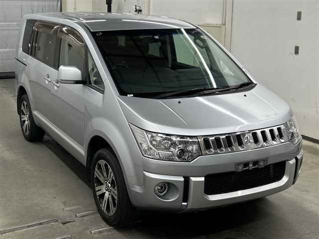 MITSUBISHI DELICA - Imagen 2
