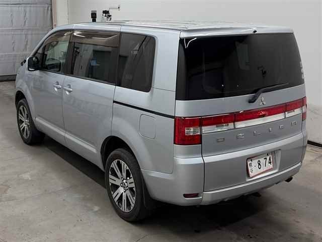 MITSUBISHI DELICA - Imagen 3